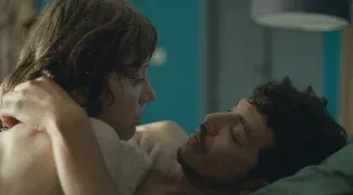 Affiche du film : Derrière les palmiers