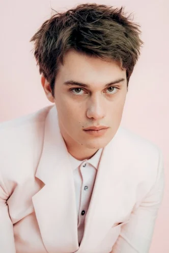  Nicholas Galitzine photo