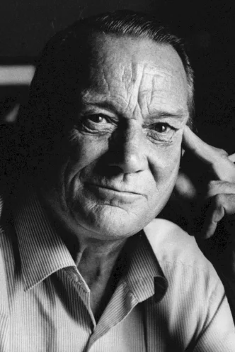 Denholm Elliott photo