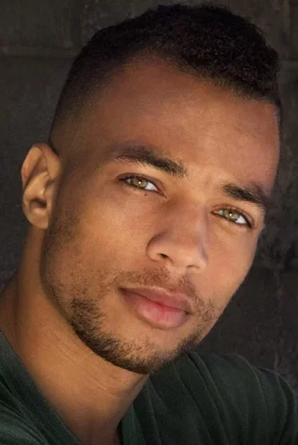 Kendrick Sampson photo