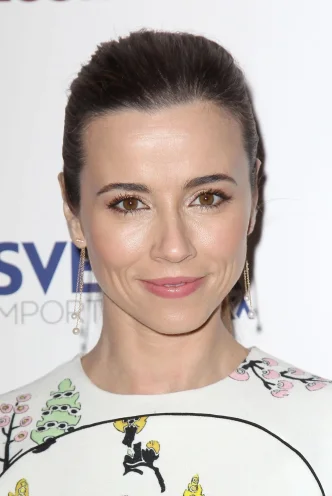 Linda Cardellini photo