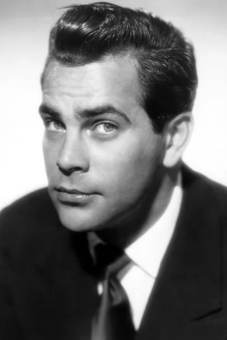Adrian Hoven photo