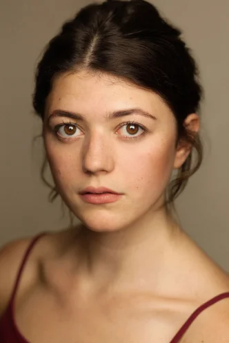  Jasmine Blackborow photo