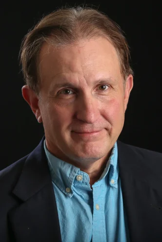  Robert Tinnell photo