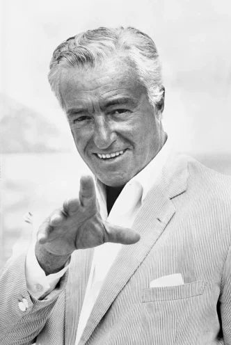 Vittorio De Sica photo